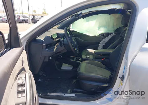 2021 Ford Mustang Mach-E Gt from USA, damaged, VIN 3FMTK4SX7MME00127